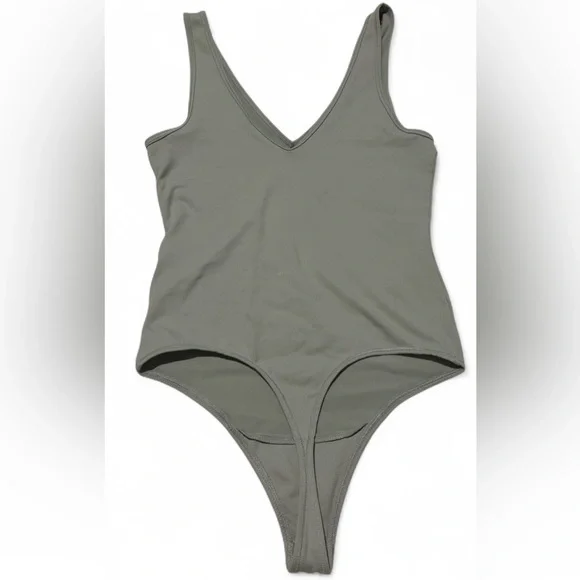 Abercrombie & Fitch soft A&F collection - Picture 2 of 4